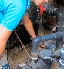 Mantenimiento y reparación de piscinas Mantenimiento y reparación de piscinas